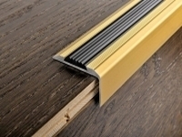 Профиль противоскользящий из латуни